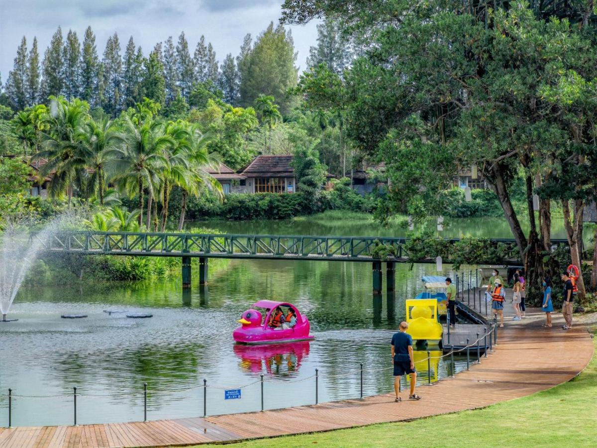 Resort Pool Bor Saen