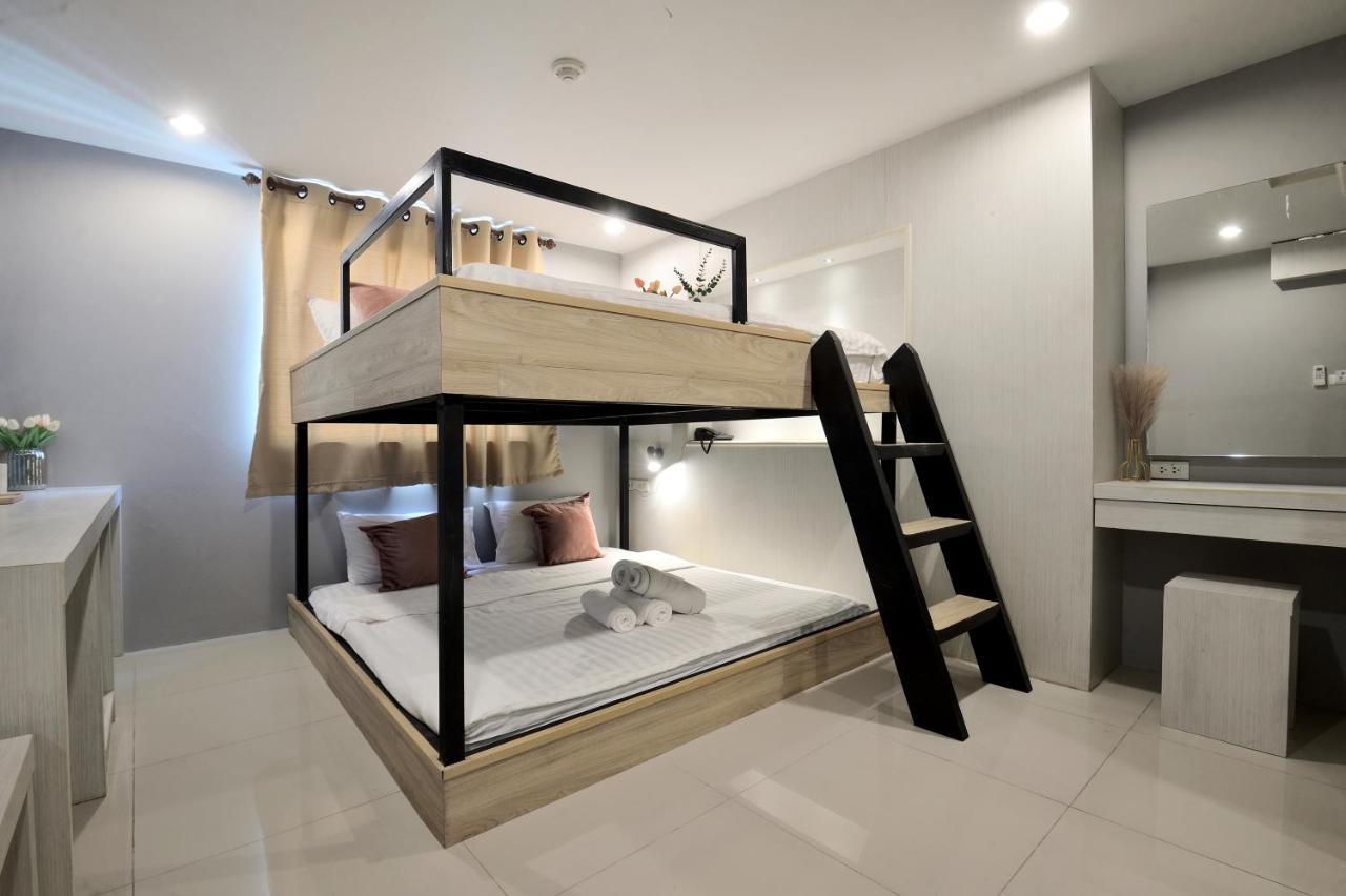 De Lux Bangkok Hotel 4*
