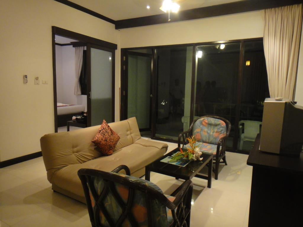 Samui & Resort 2*