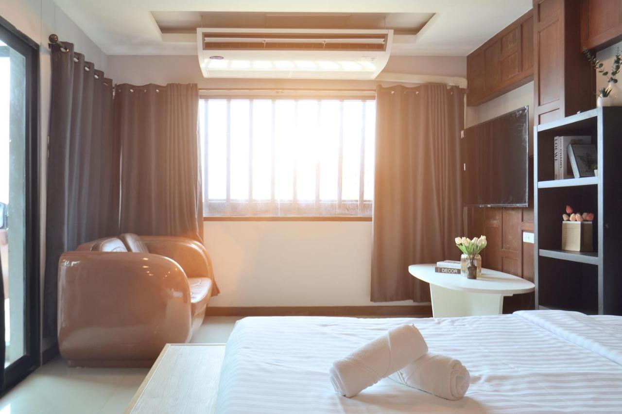 Hotel De Lux Bangkok Ban Khlong Lat Bua Khao