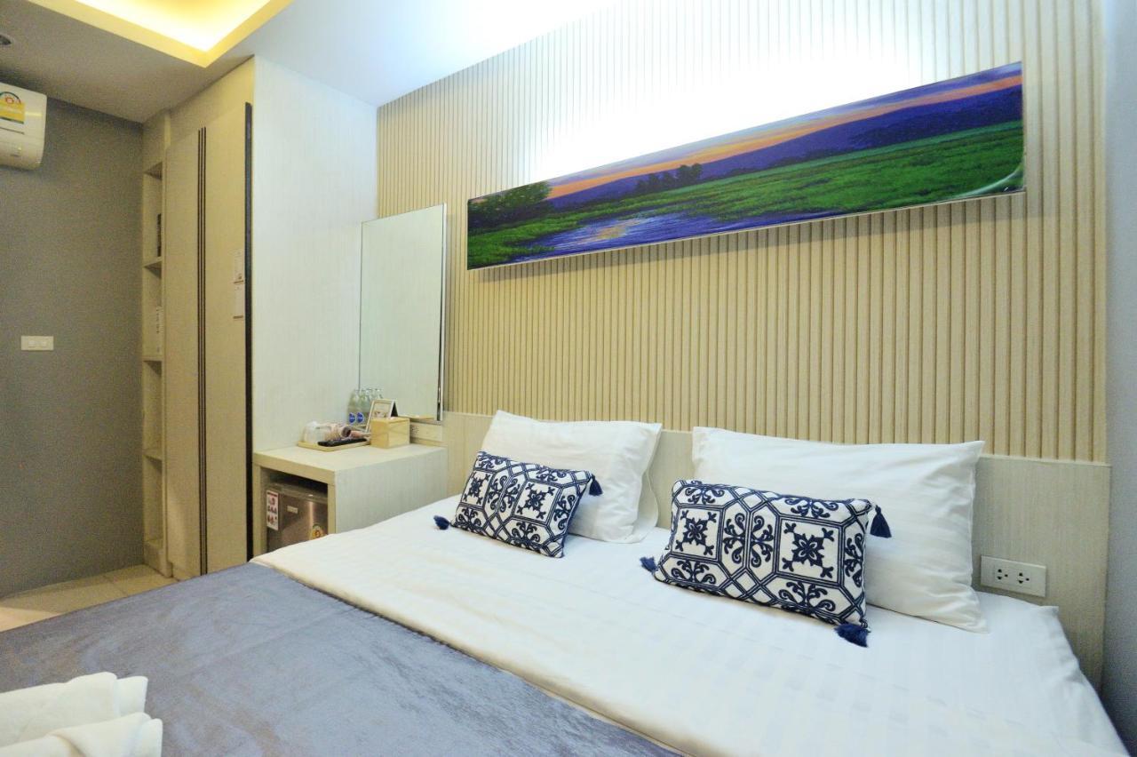 Hotel De Lux Bangkok