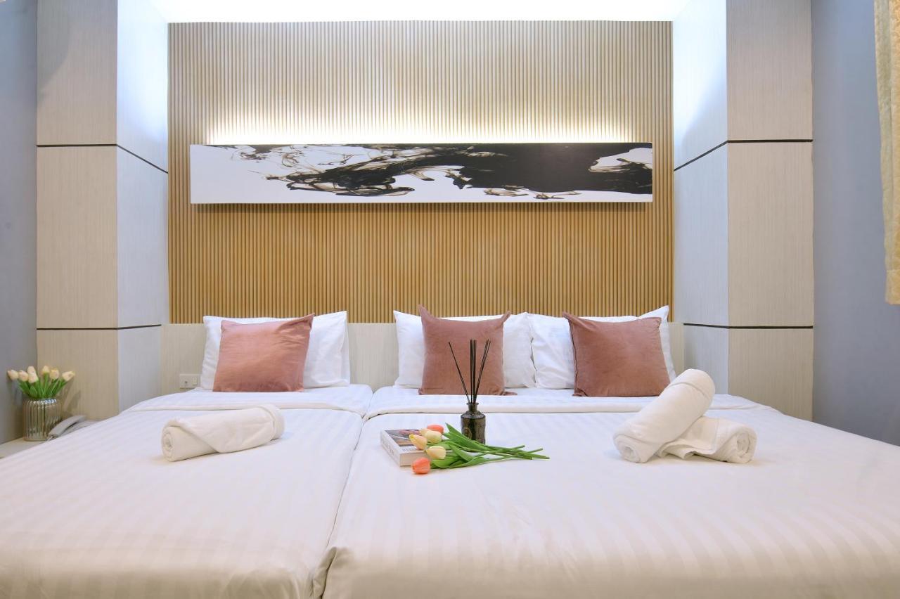 Hotel De Lux Bangkok 4*
