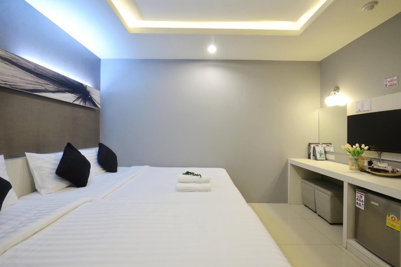 Hotel De Lux Bangkok 4*