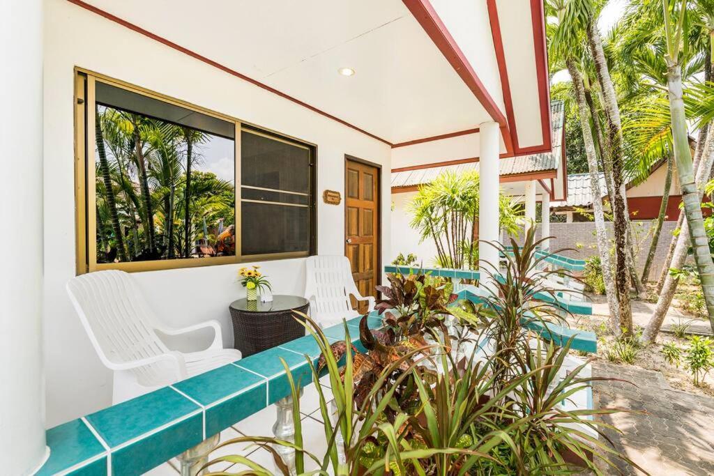 Baan Coconut Bang Tao Beach (Phuket)