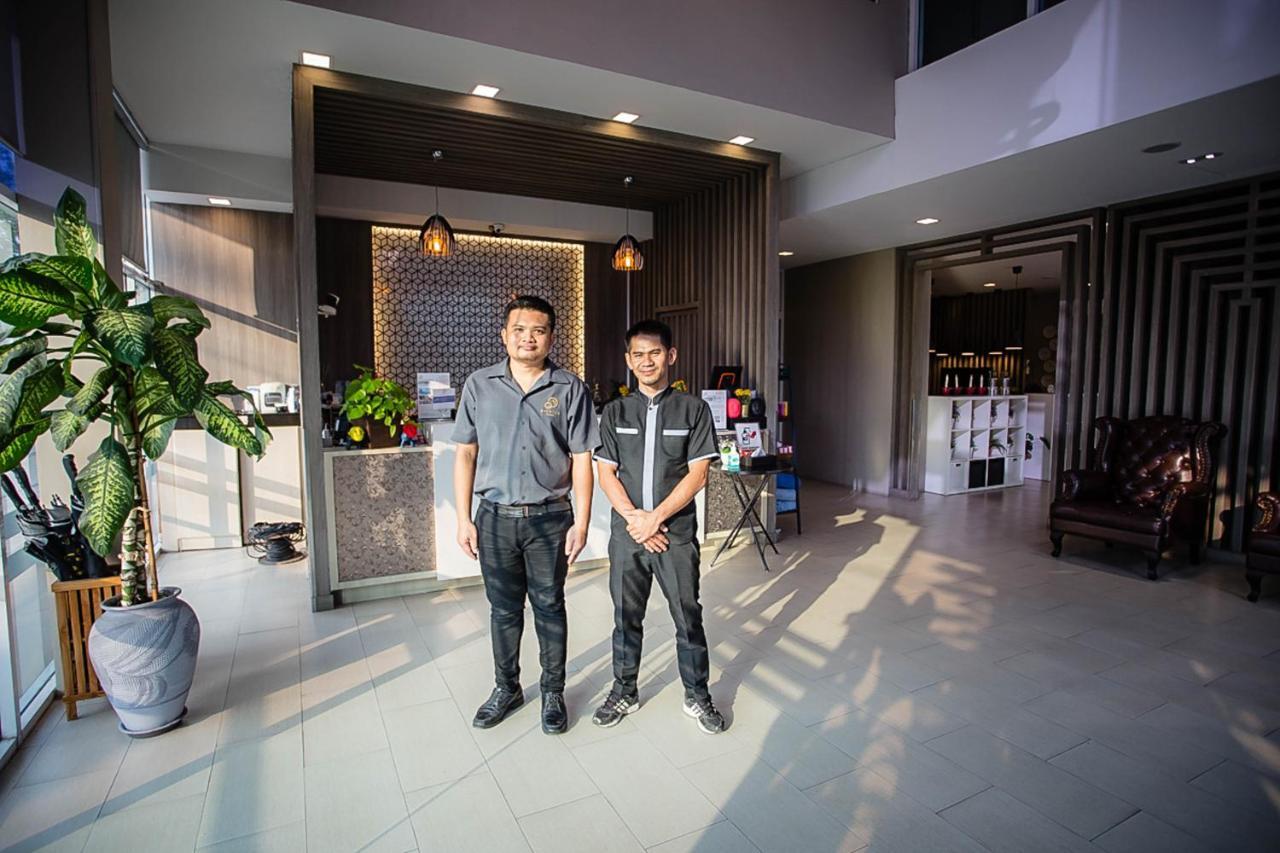 Hotel Embryo 4*
