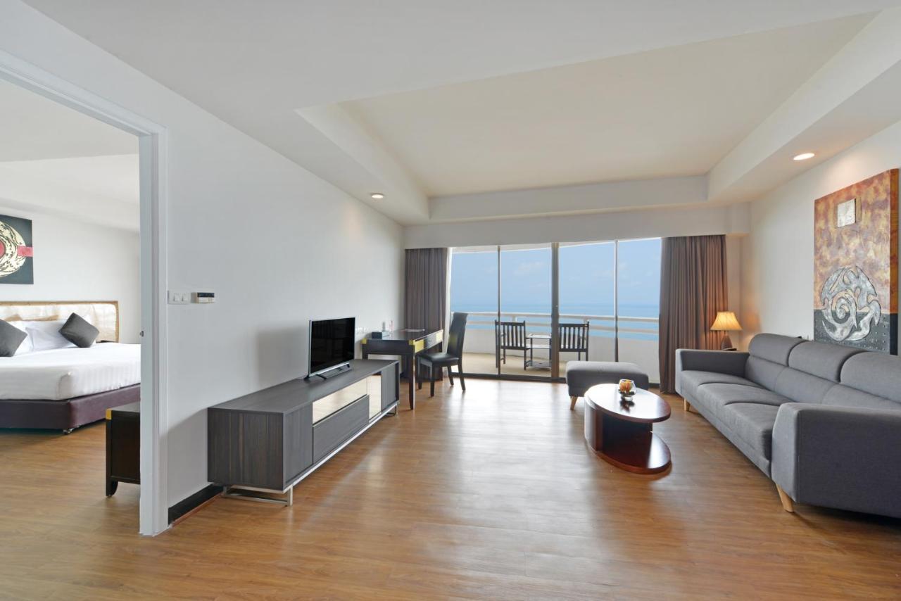 Hotel D Varee Beach, Pattaya 5*