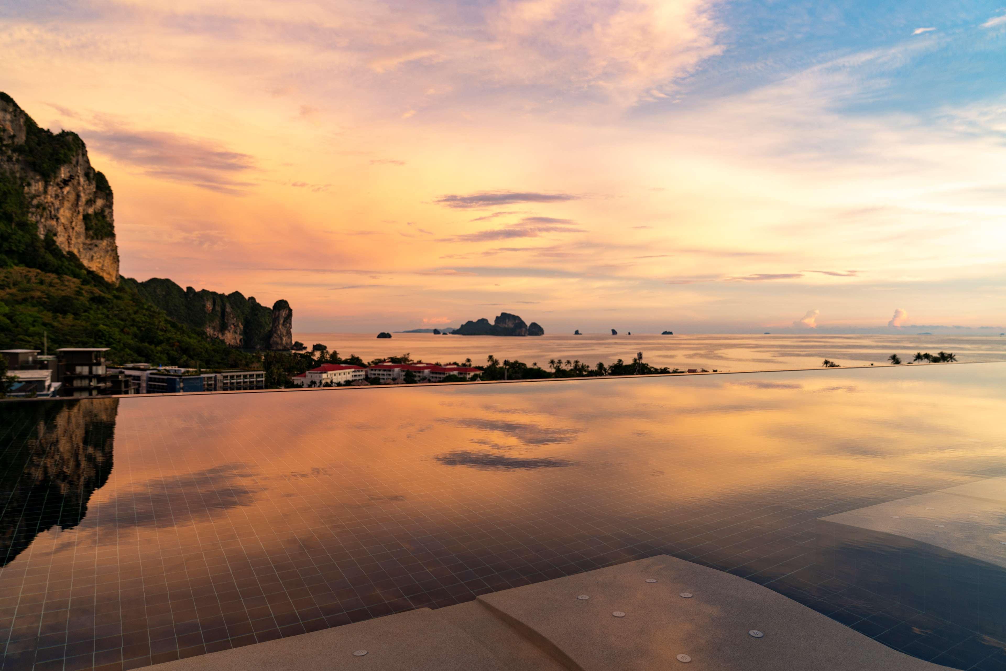 Avani Cliff Krabi Ao Nang