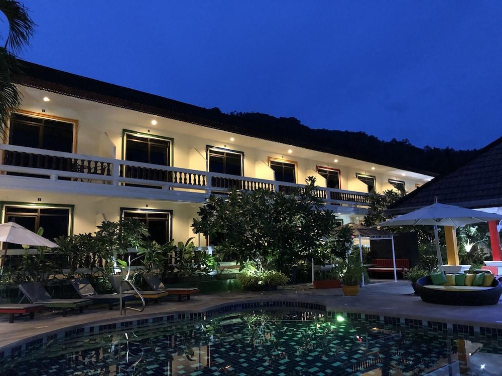 Tropical Palm 3*