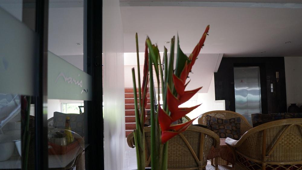 Hotel Naris Art