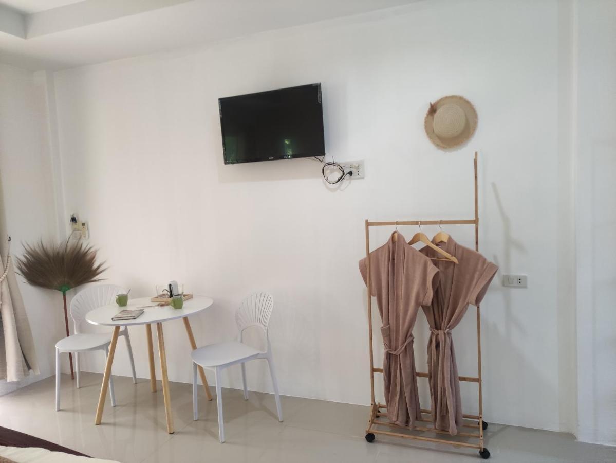 Luana Resort *
