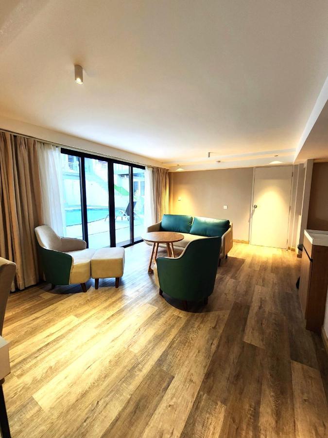 Zo Amalthea Hotel 4*