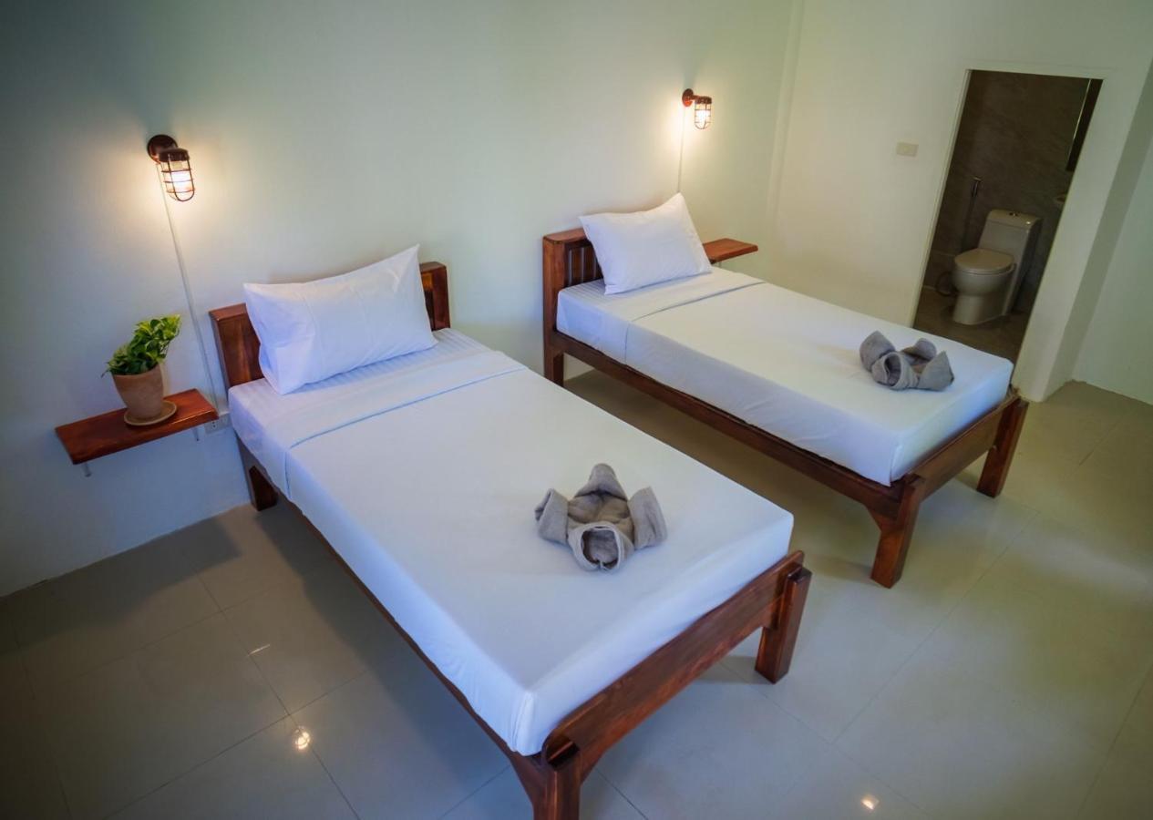 The Blue Gecko Resort *