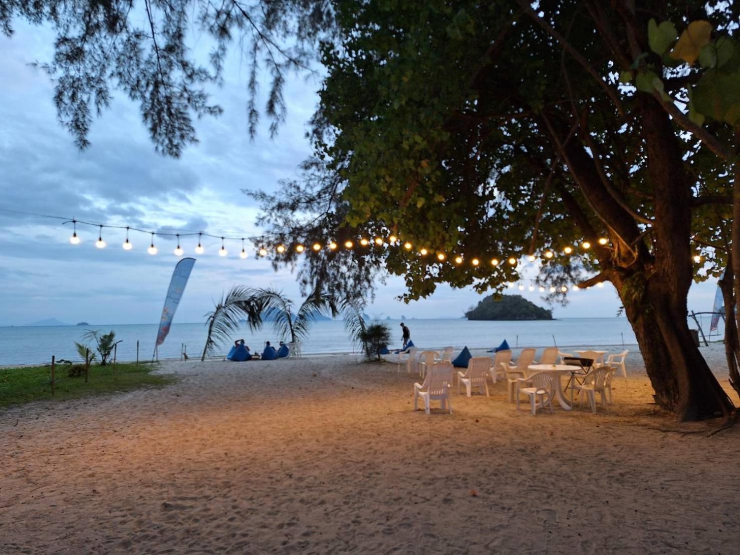 Pan Beachfront Krabi 3*