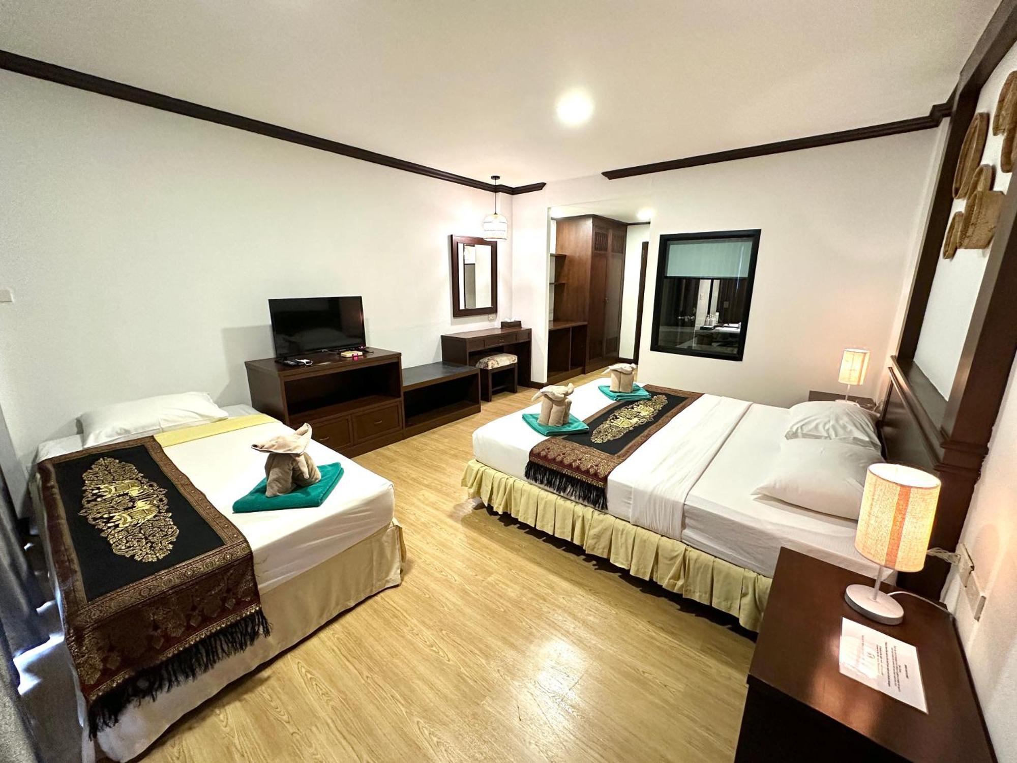 Southern Lanta Resort 3*