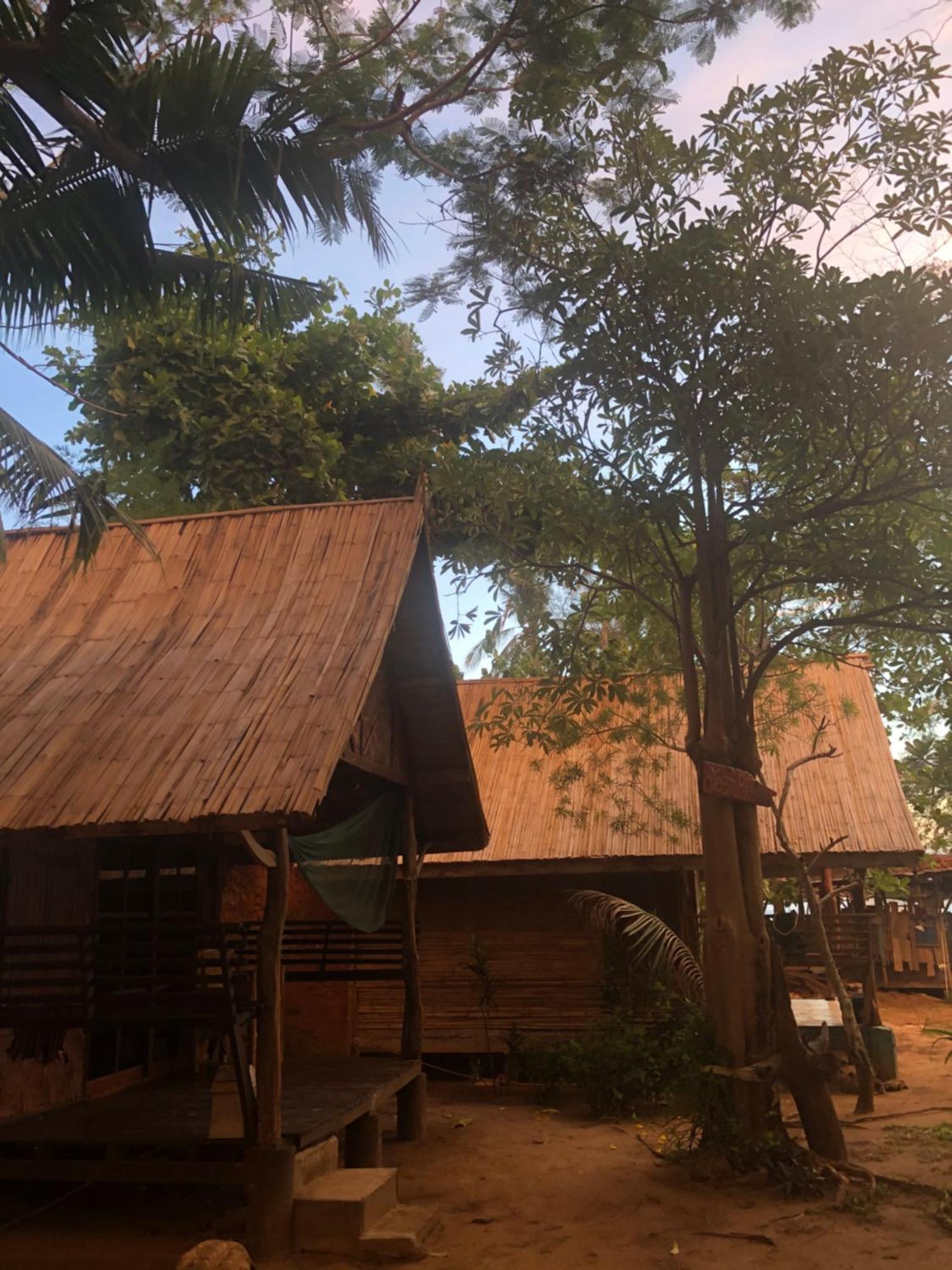 Sanctuary Lanta Resort *