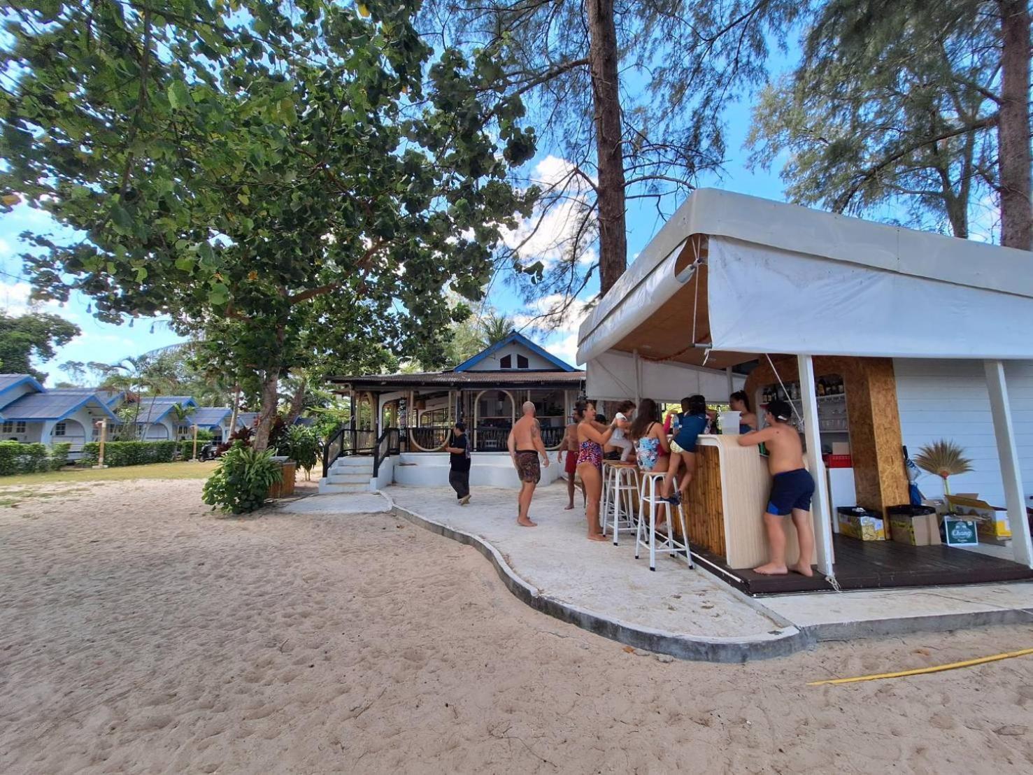 Pan Beachfront Krabi 3*