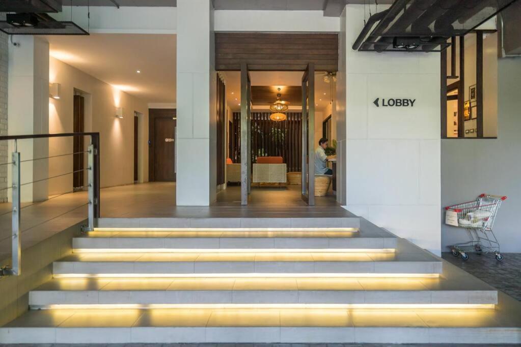 Apartamento Private At Emerald Terrace