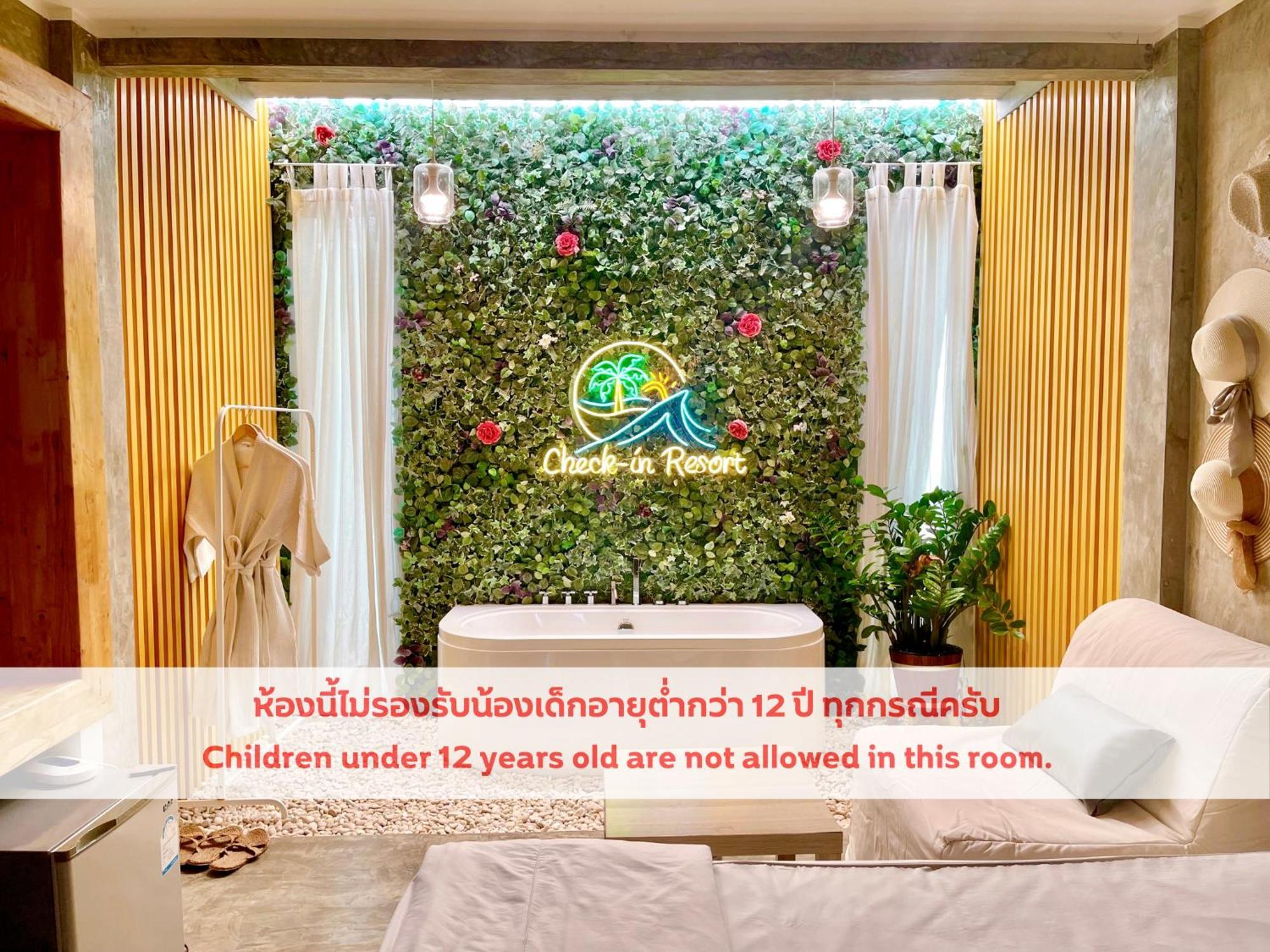 Hotel Check-in Ko Lan