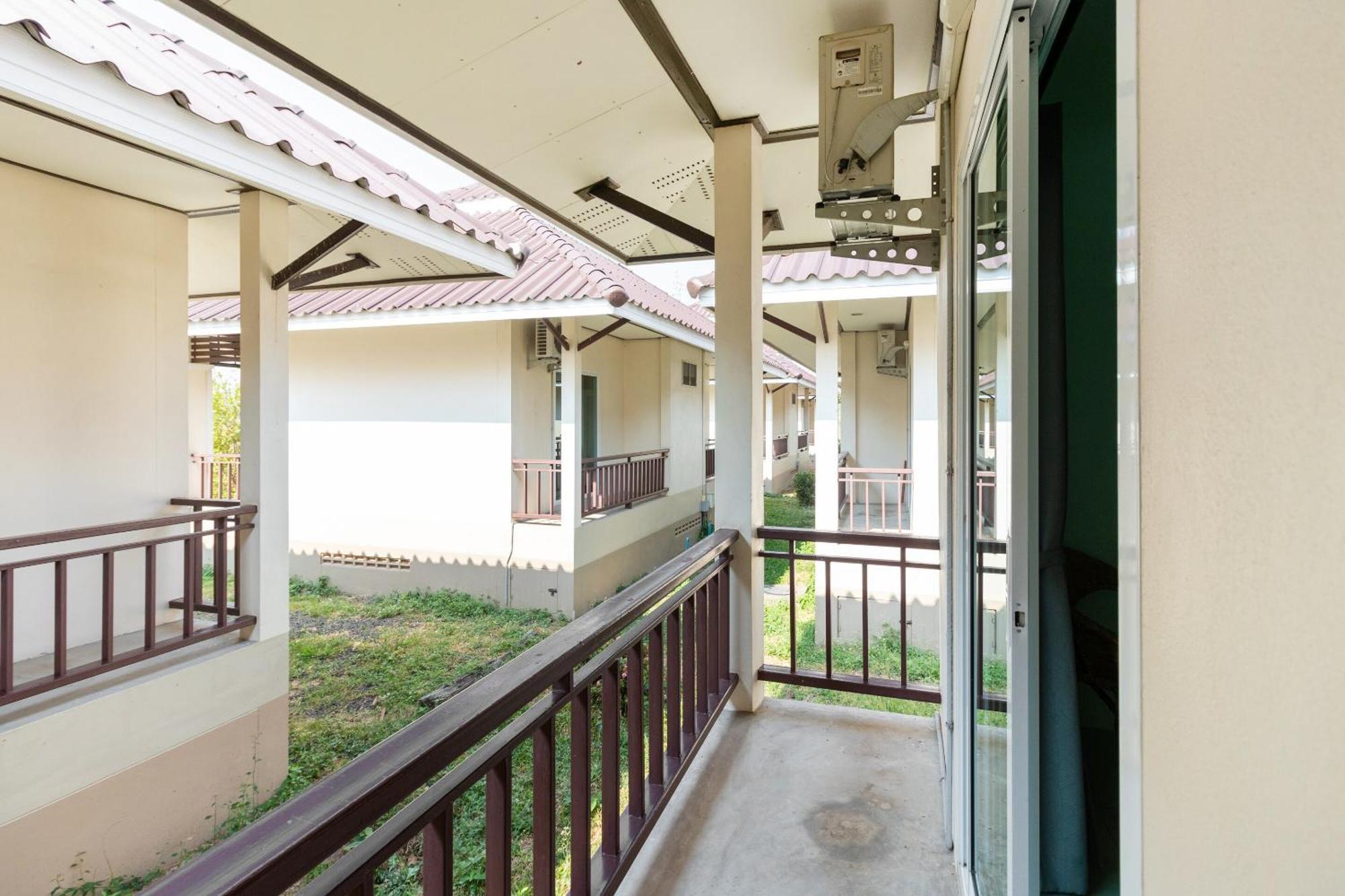 Oyo 1163 Eden Phuket