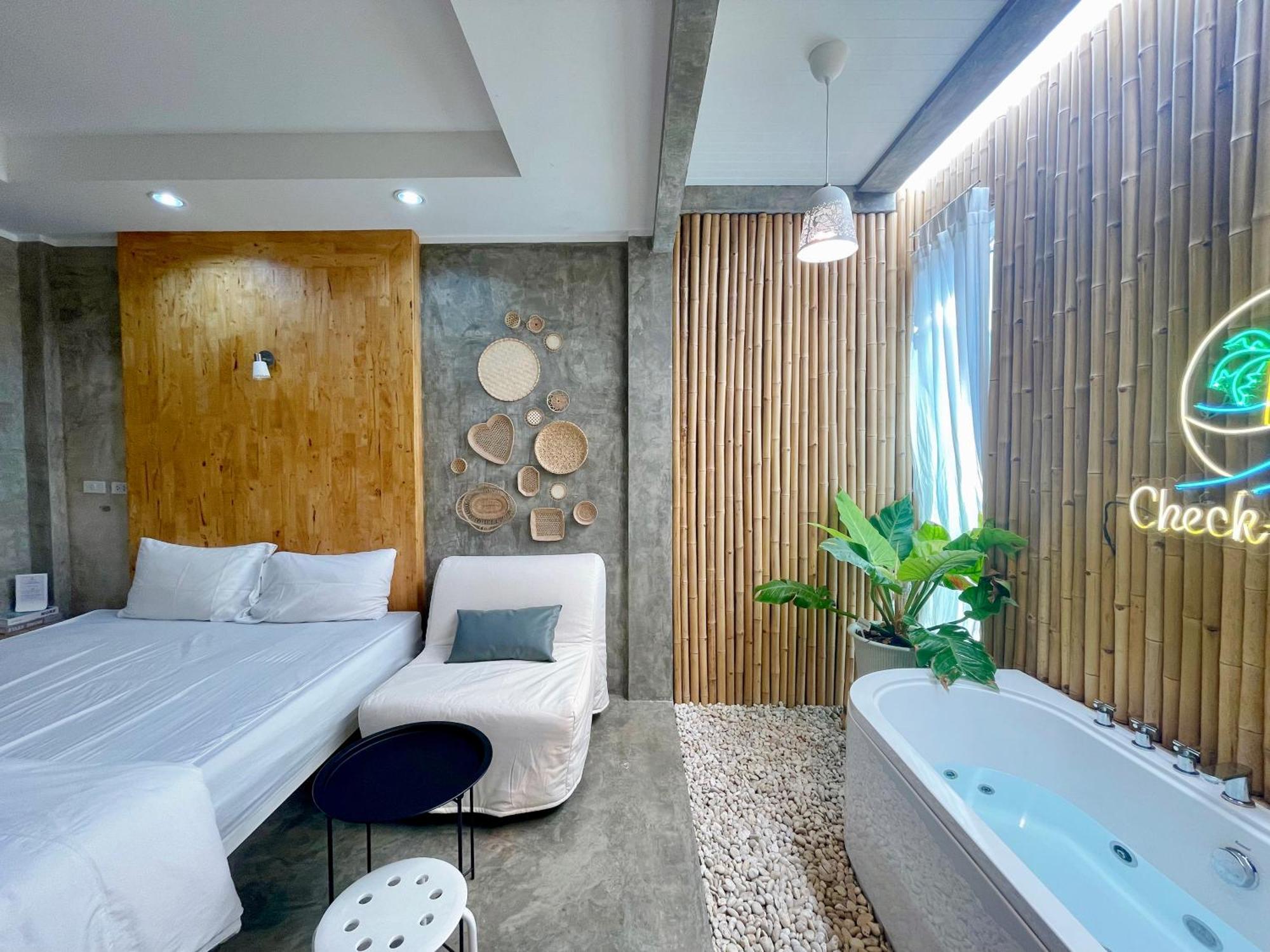 Check-in Hotel