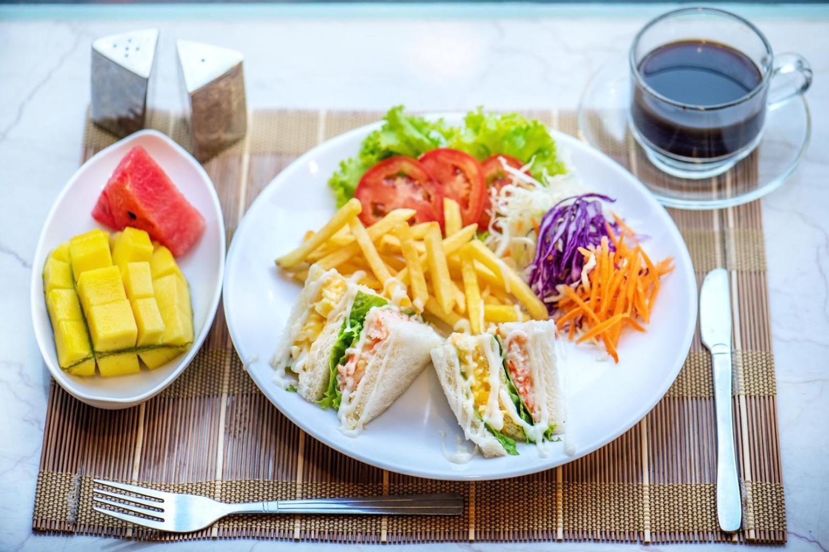 De Lux Bangkok 4*