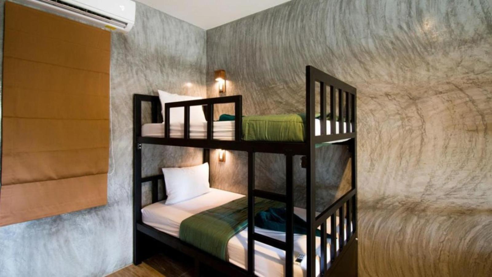 Hostel Blanco Lanta 18 To 35 *