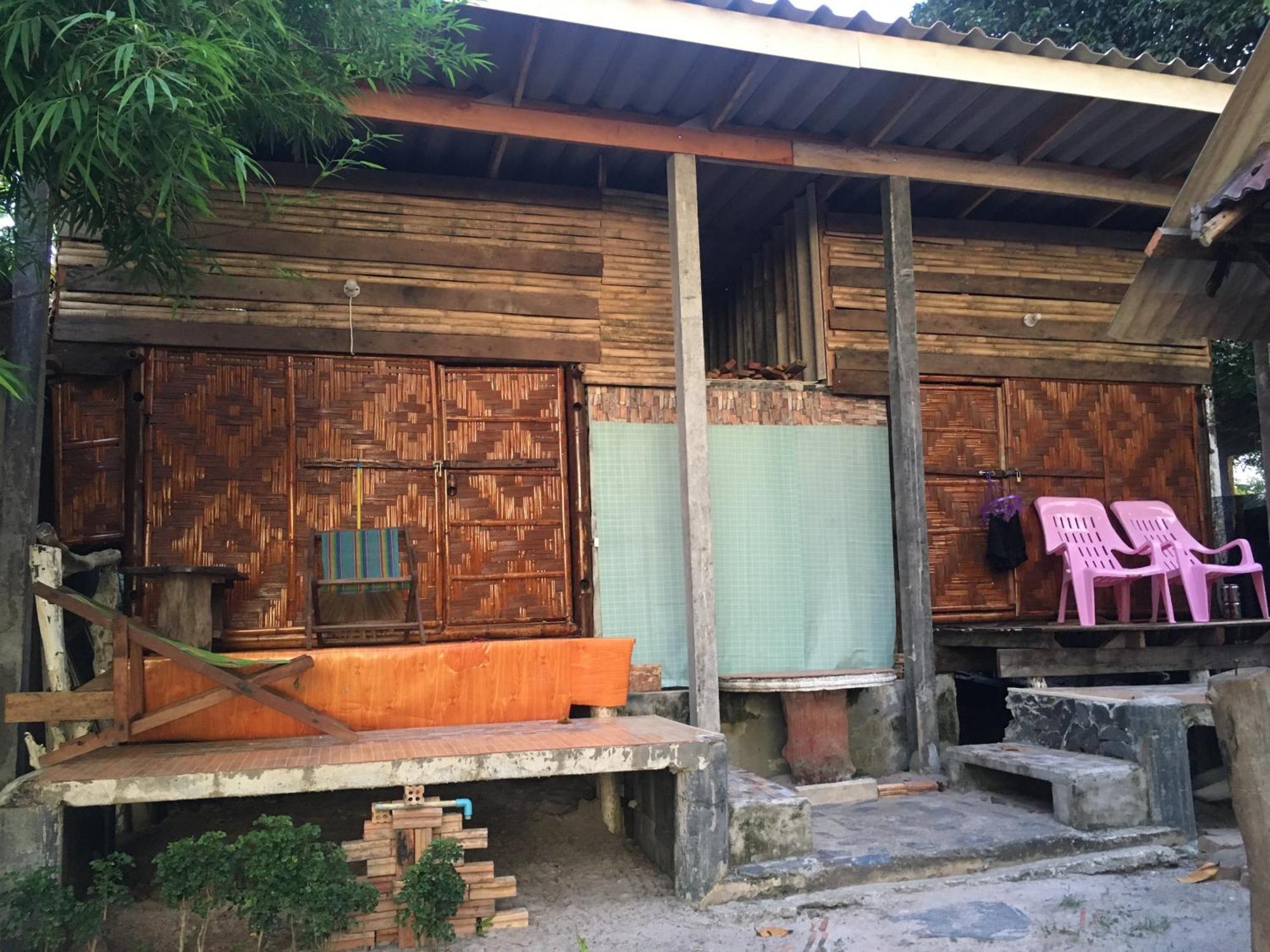 Relax House