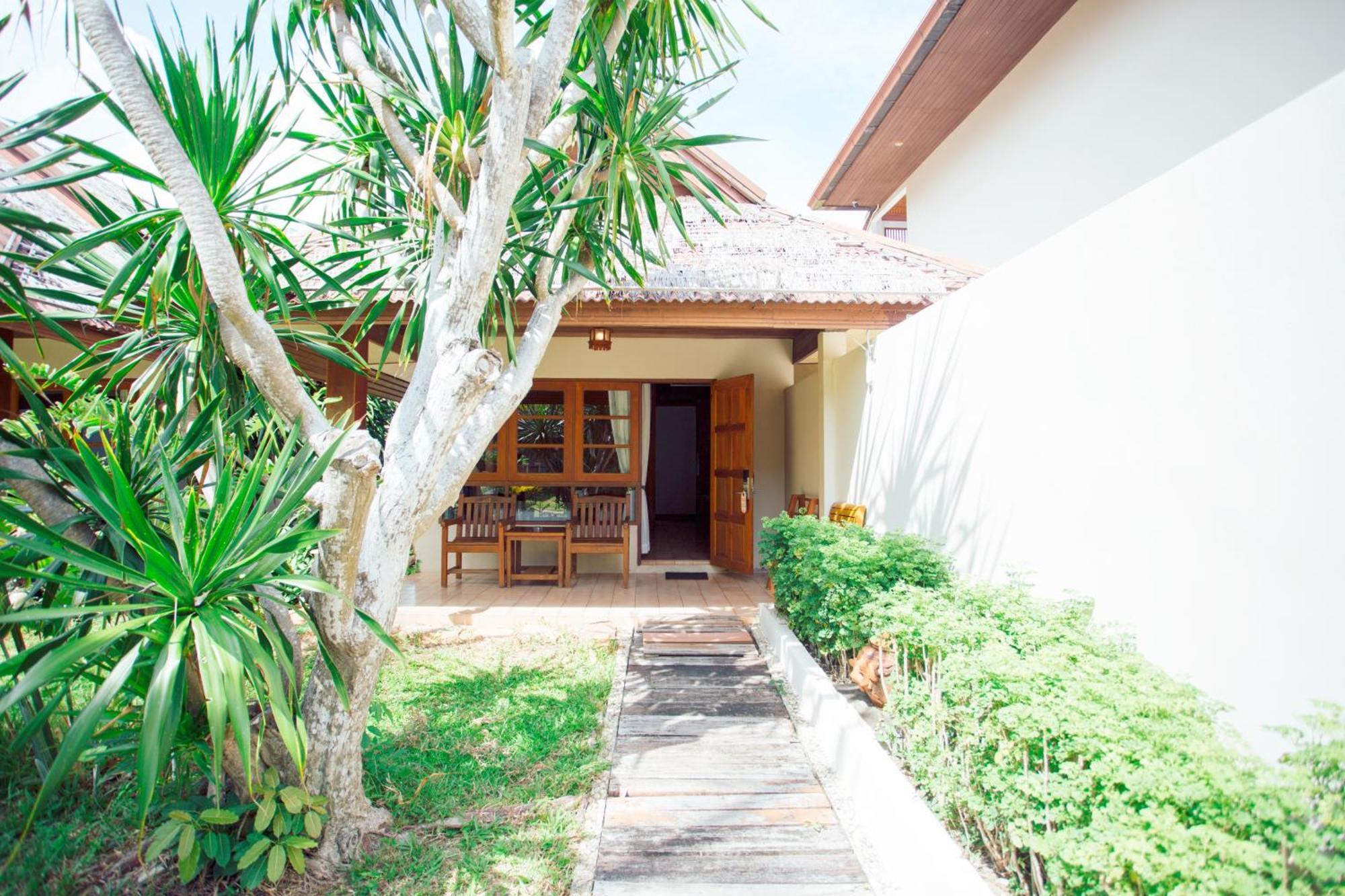 Aloha Resort 3*