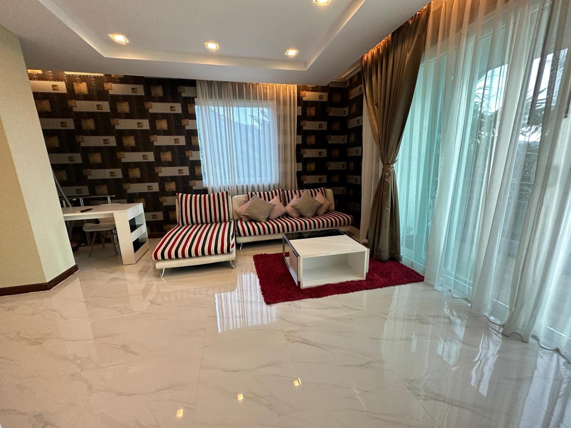 Phuket Apartamento *