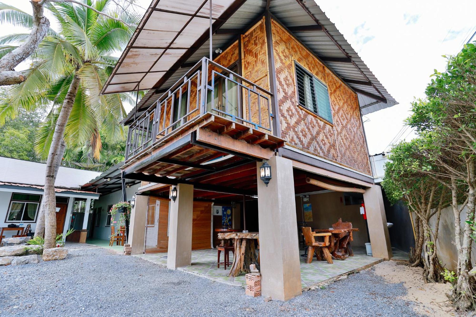 Resort Aonang Privacy 2*