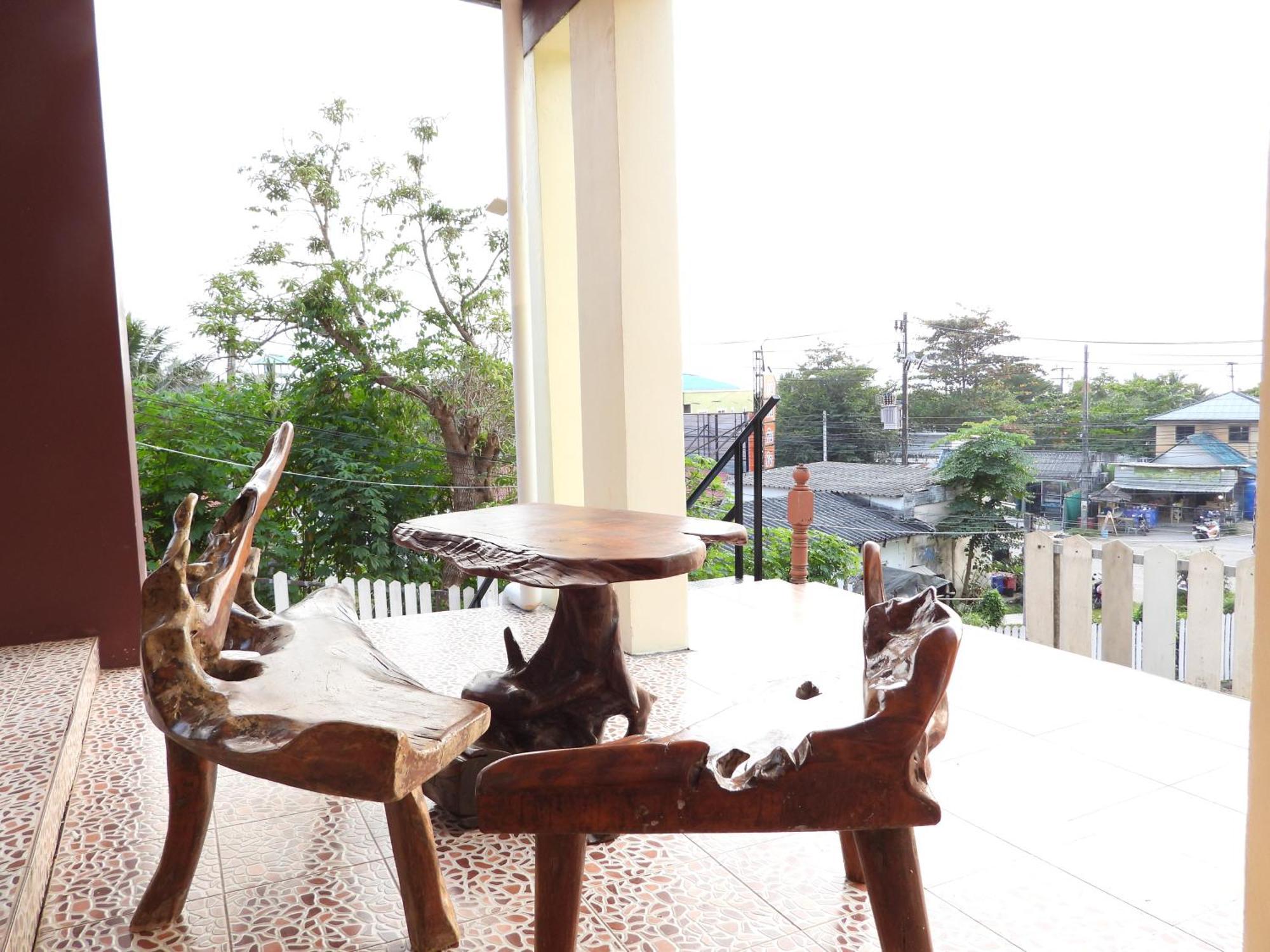 Lanta Siri Resort 3*
