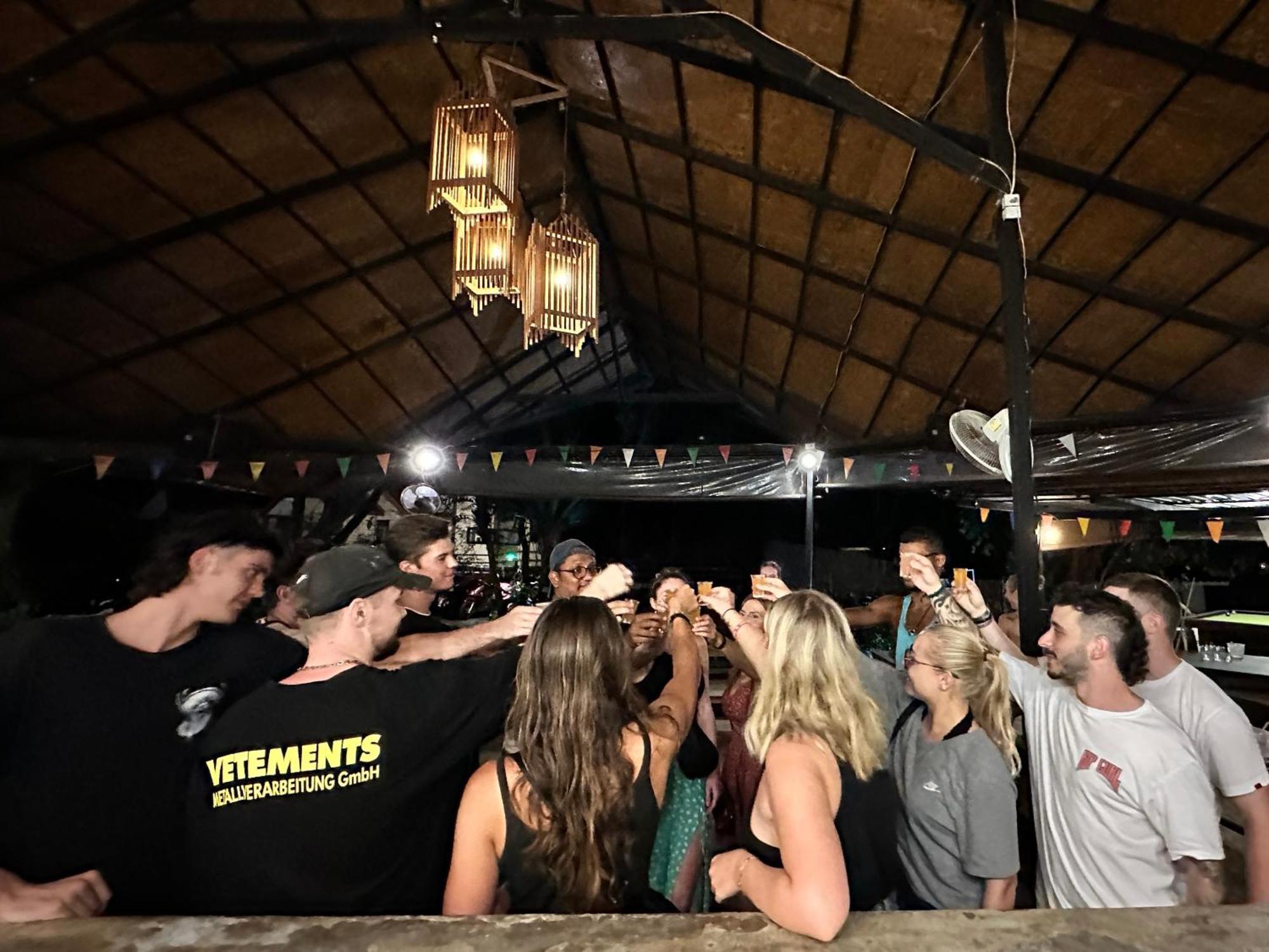 Blanco Lanta 18 To 35 Hostel Koh Lanta