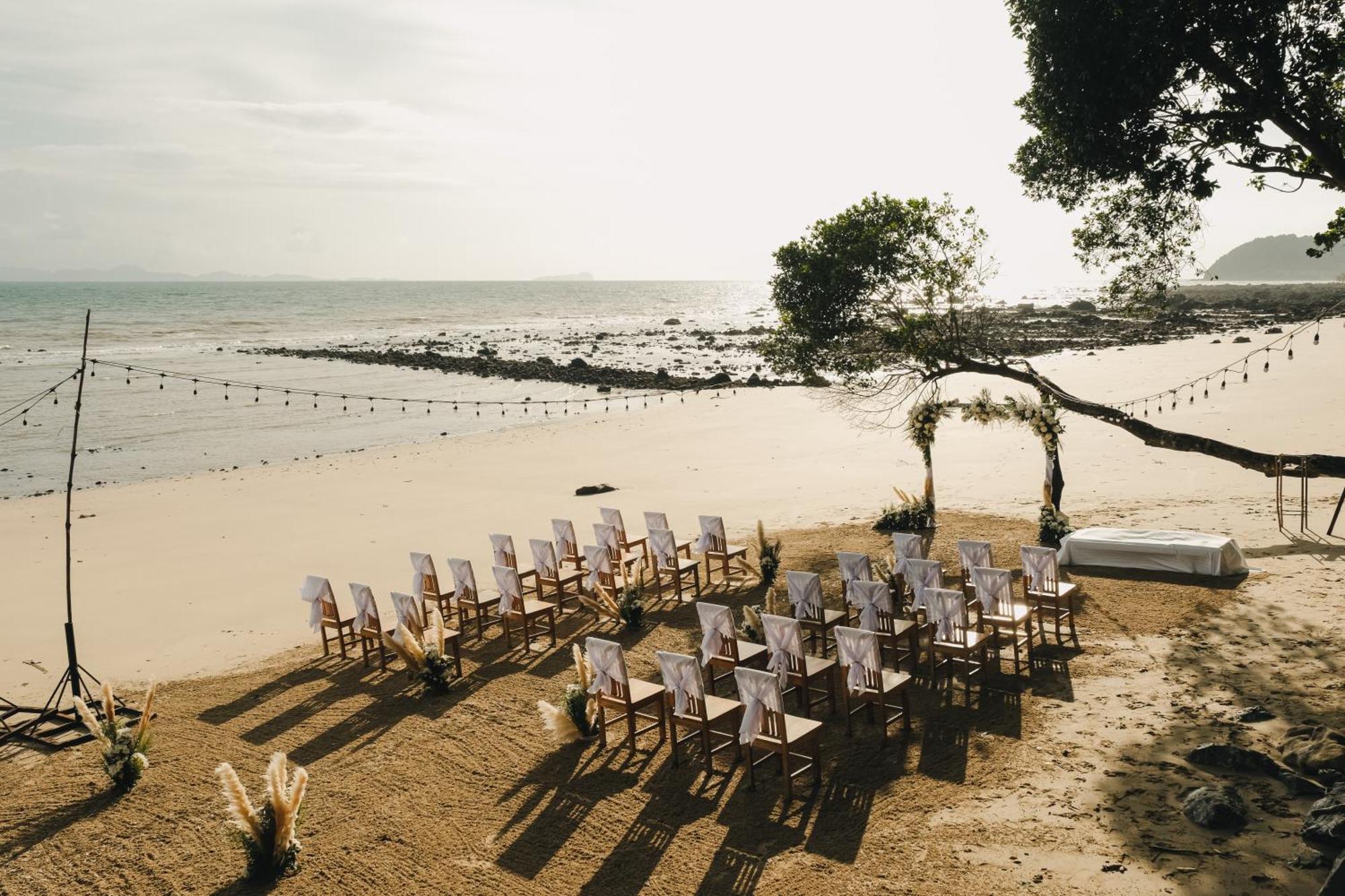 Koh Jum Ocean Beach Resort Resort