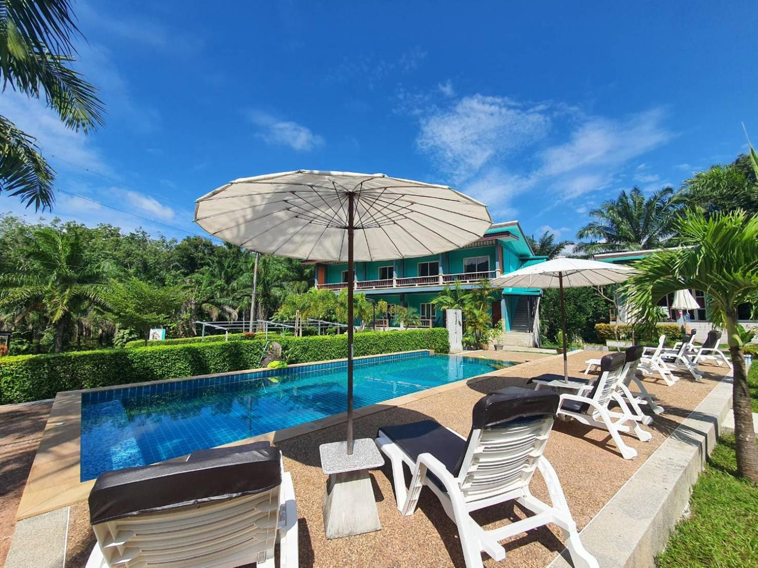 Tum Mai Kaew Lanta Resort
