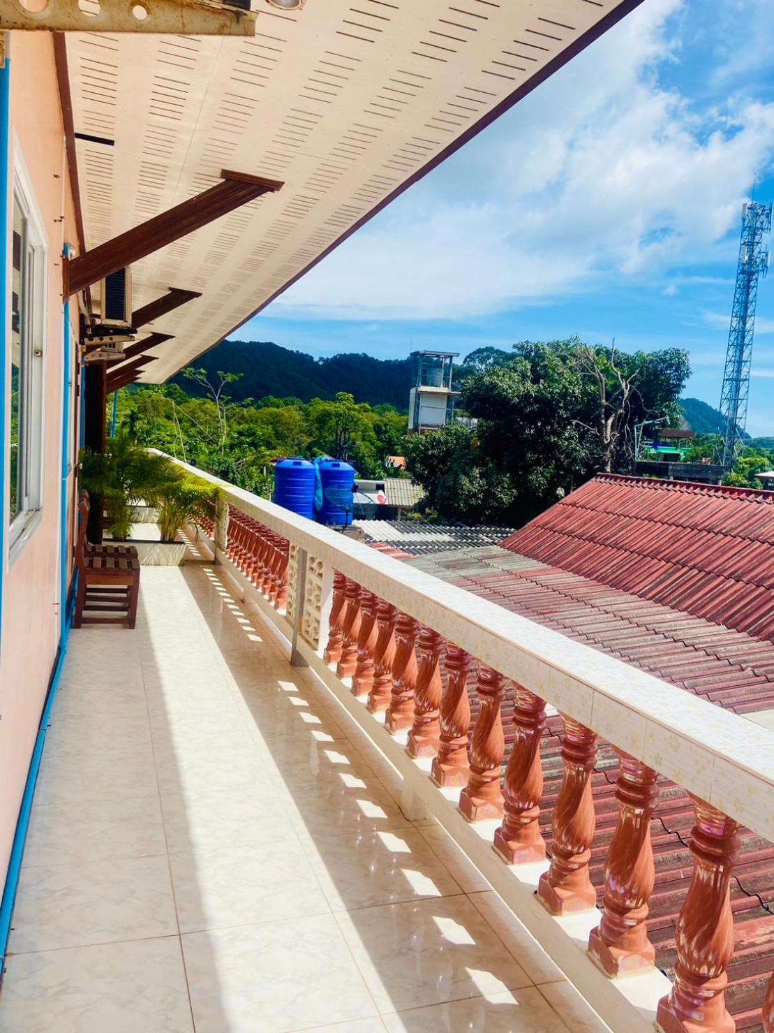 Lanta Grand House