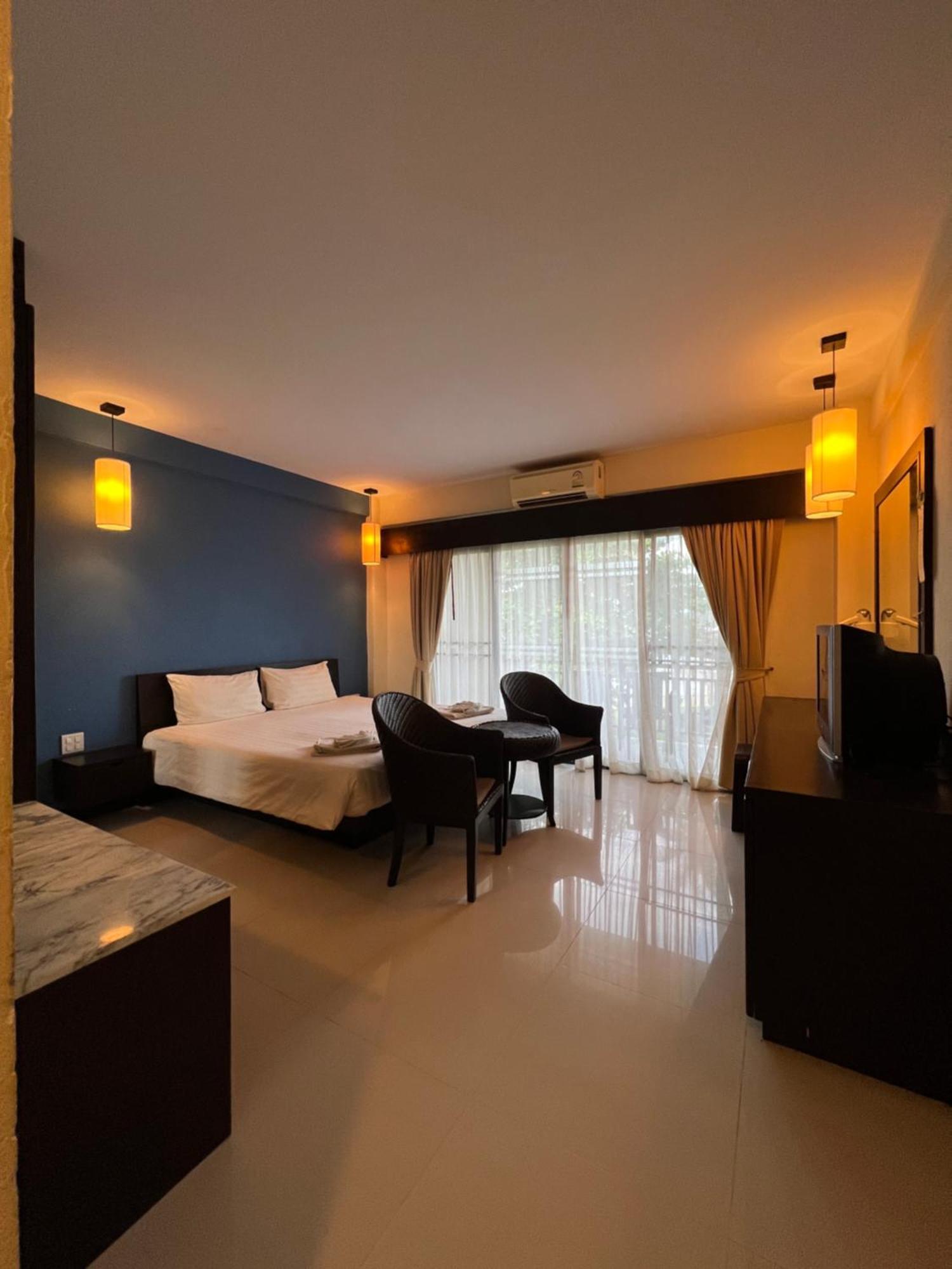 Lanta Pura Resort-sha Extra Resort