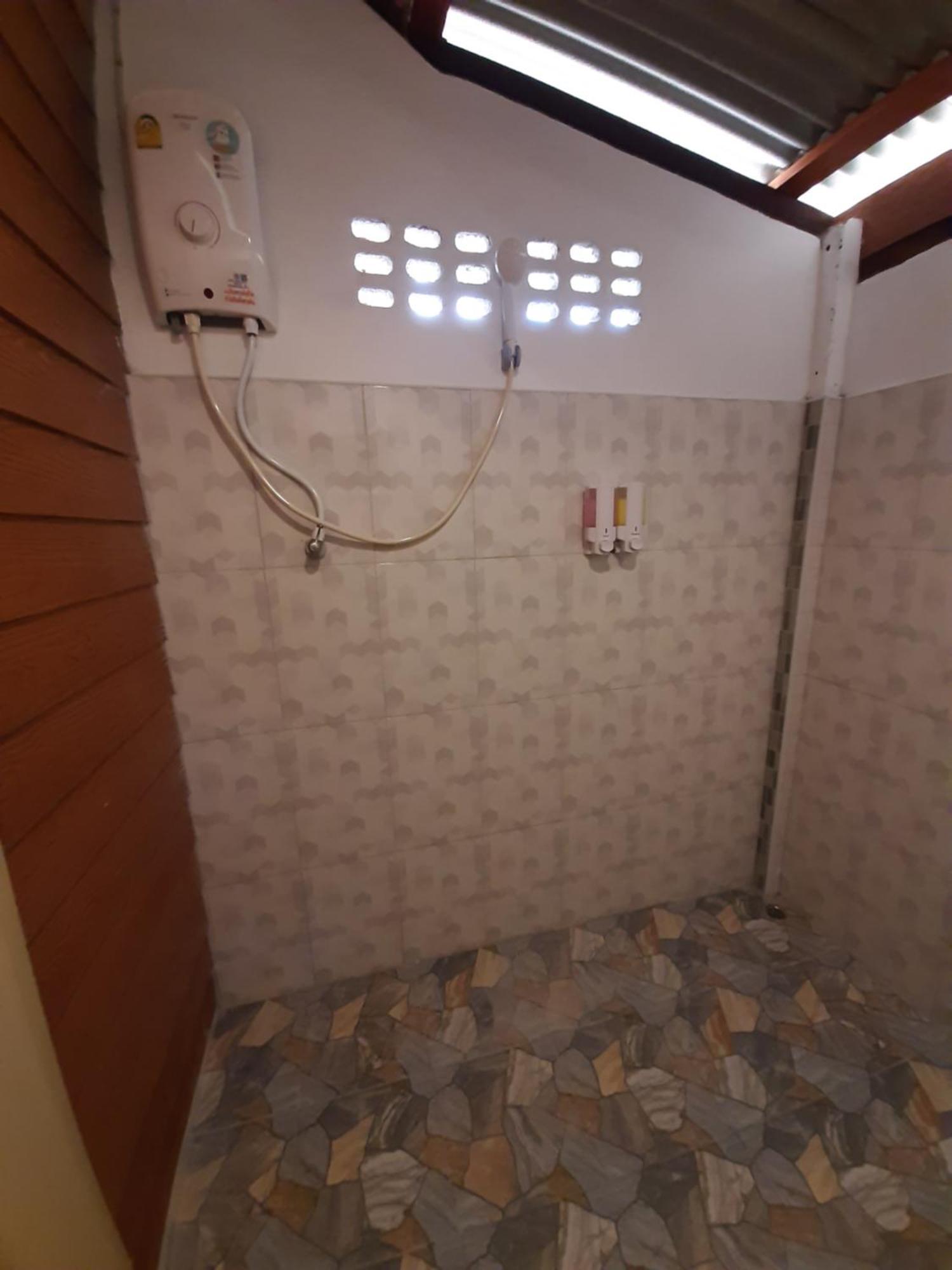 Cha Cha Resort Koh Jum