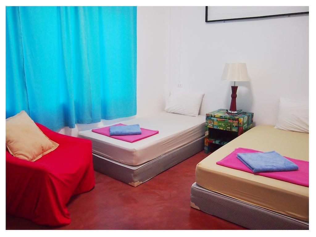 Baan Phangnga Beds And Bakery Guest house 2*
