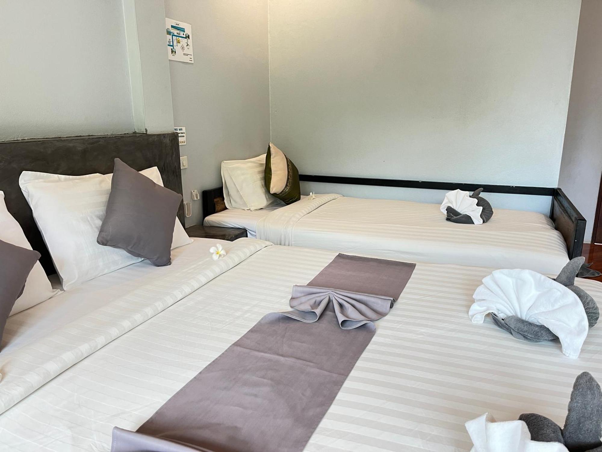 Baan Check In Hotel 3*