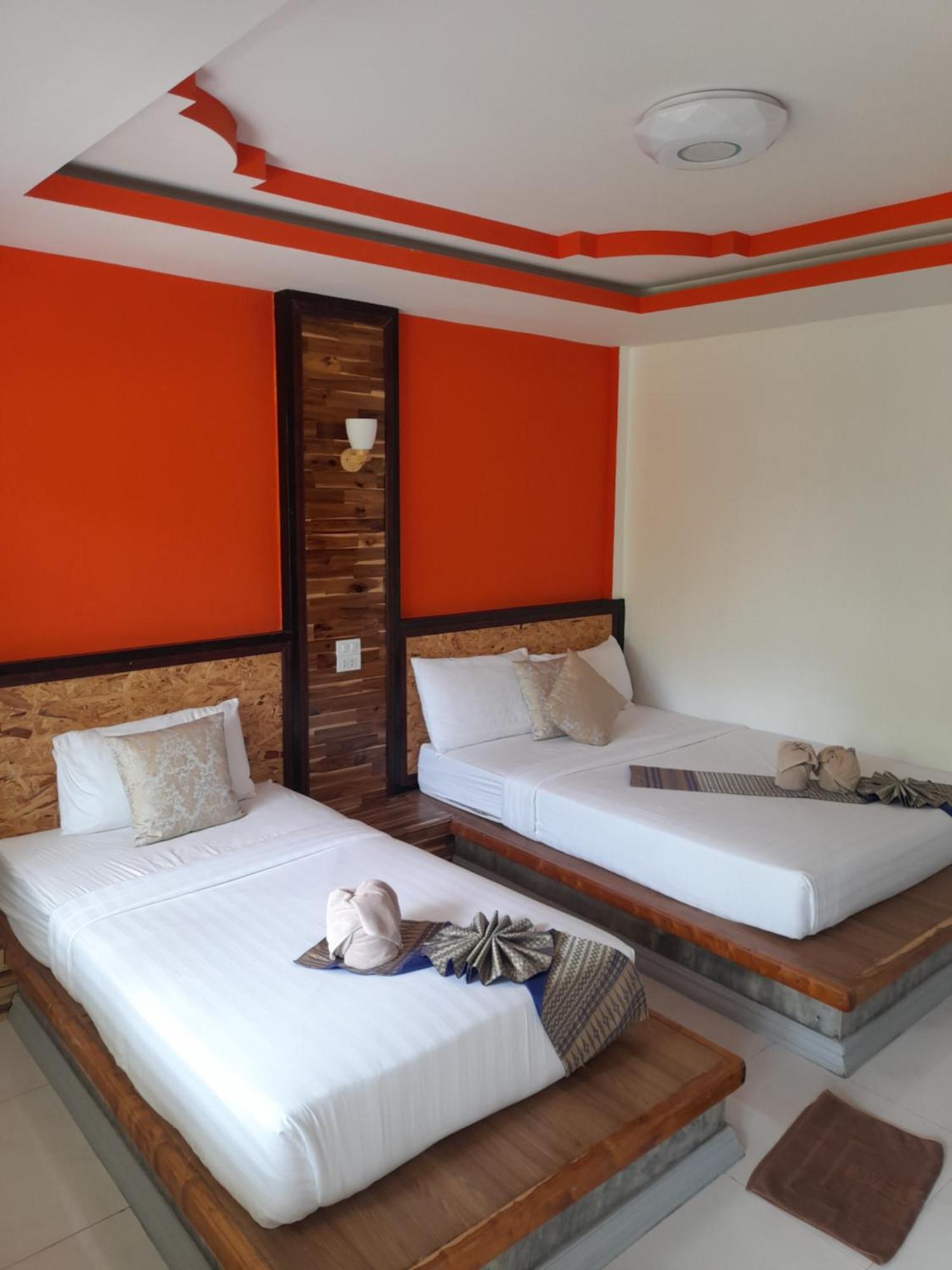 Lanta Emerald Hotel