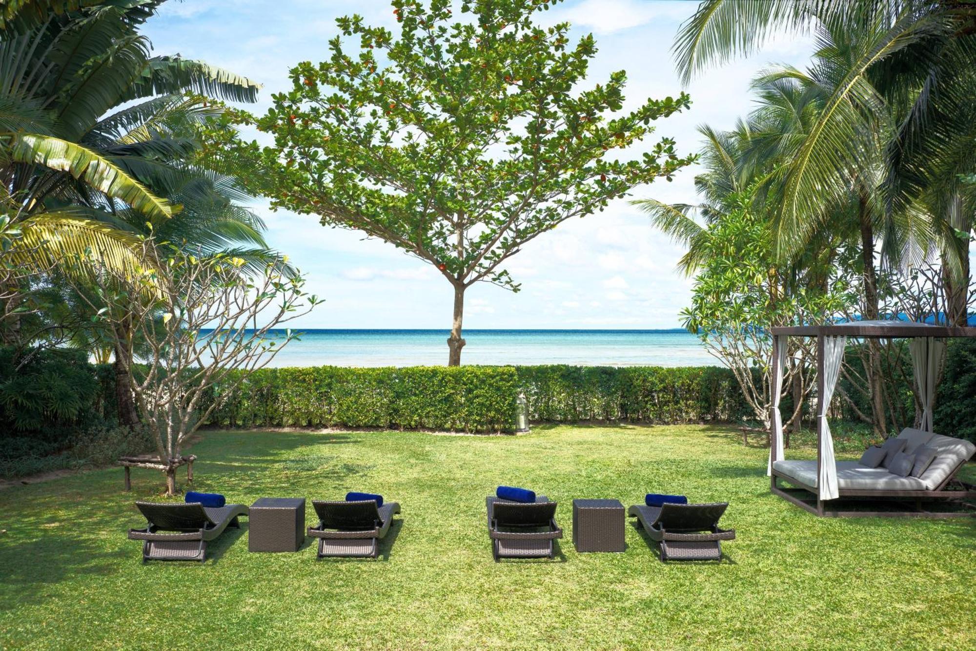 Resort Phuket Marriott And Spa, 5*