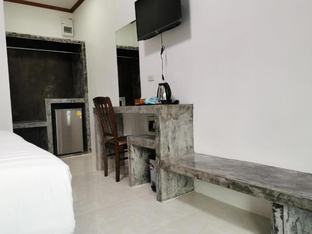 Hostel Lanta Long Koh Lanta