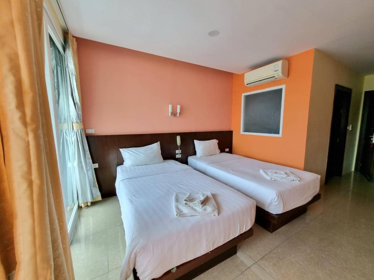 77 & 3* Patong