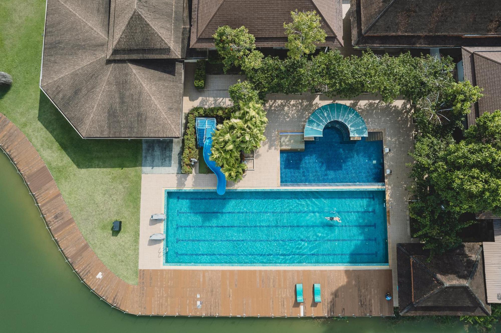 Pool Resort Bor Saen