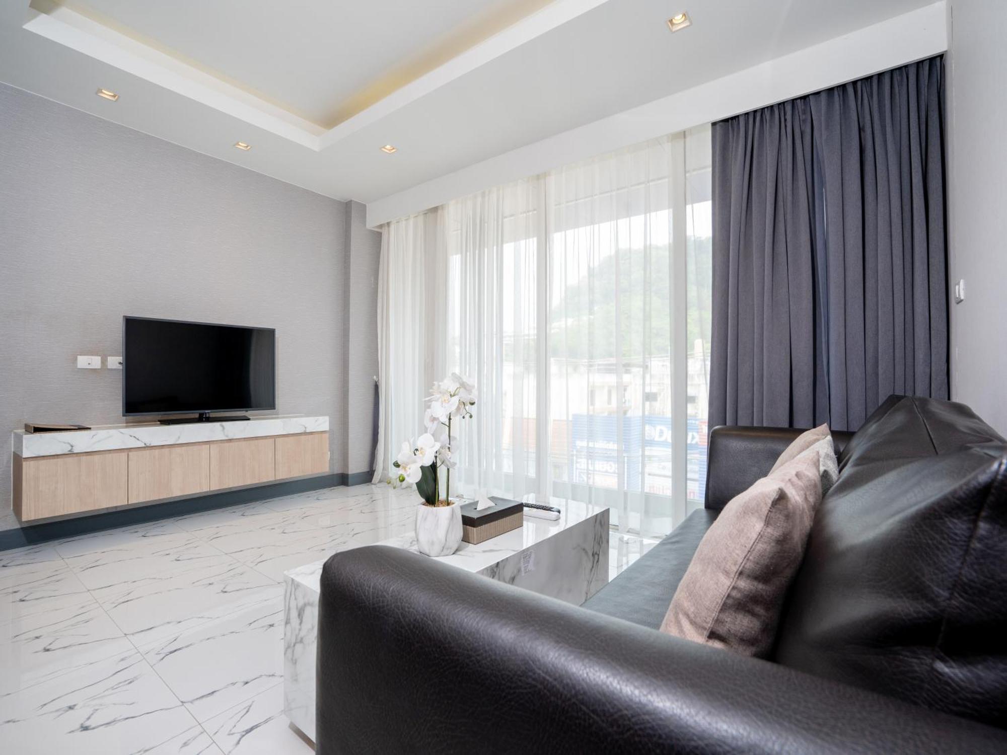Hotel Patong Bay 4*