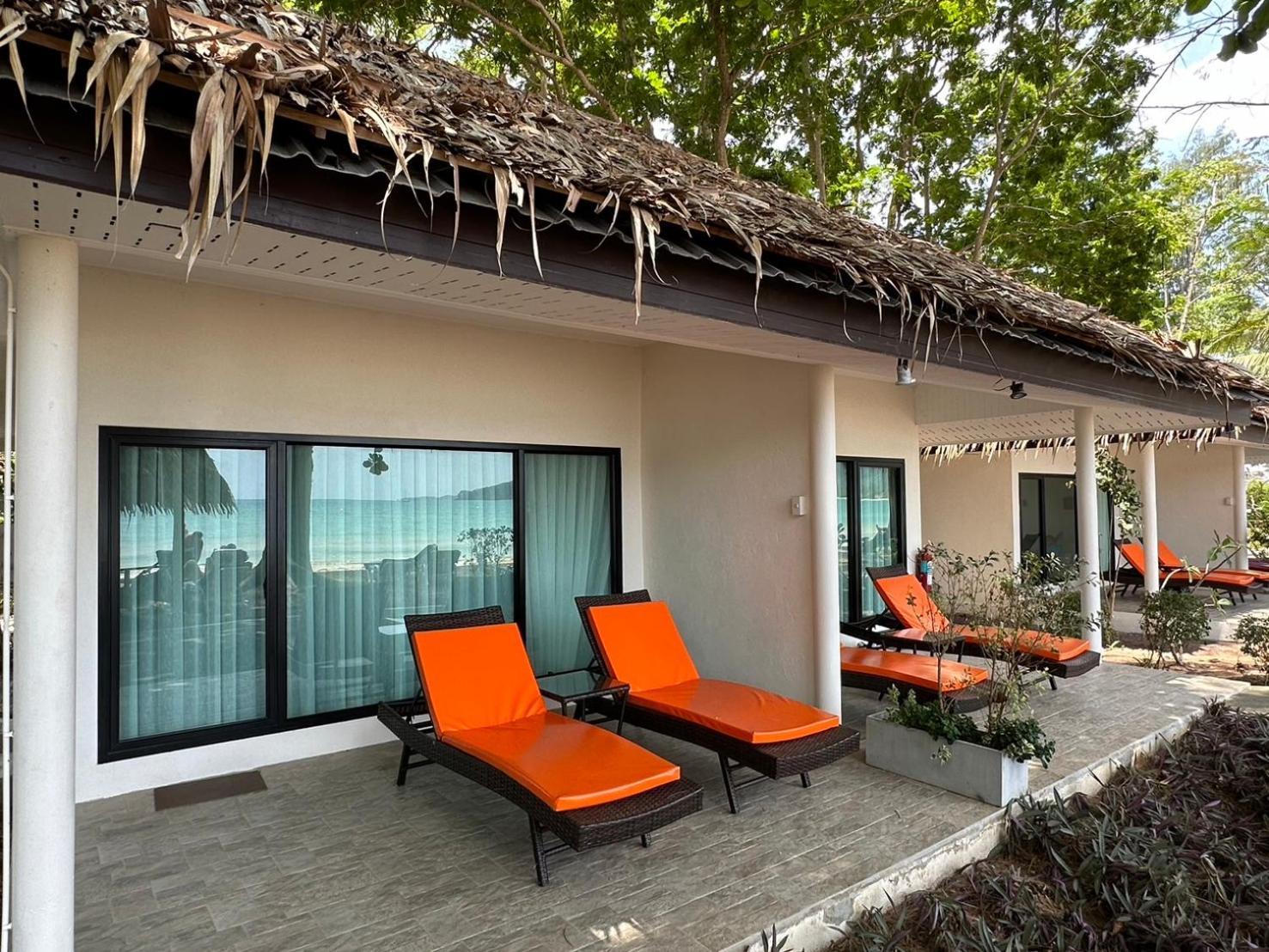 Resort Twin Bay 3*