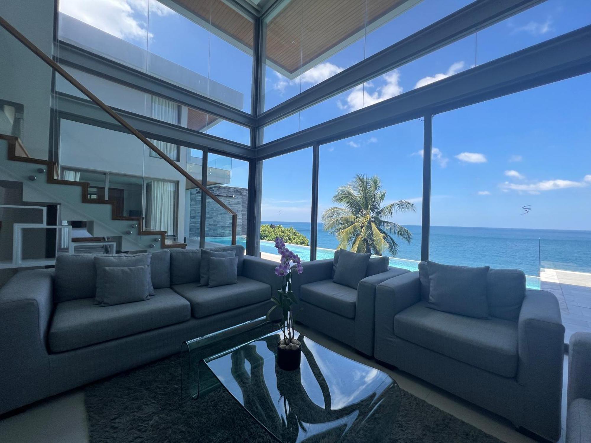Villa Villa: 6-bedroom Oceanfront Pool Retreat Kamala Beach