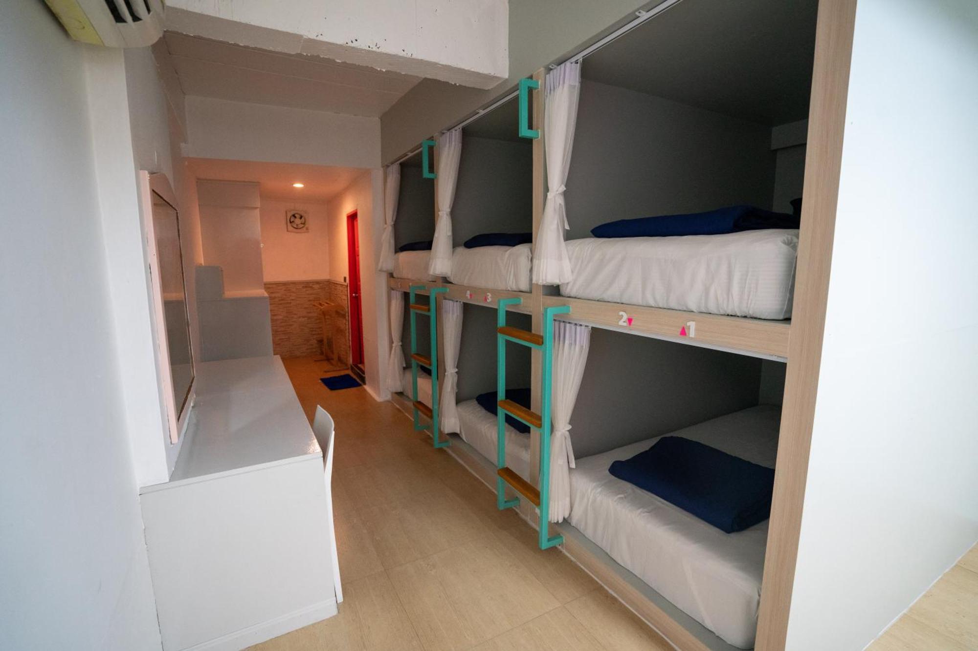 Base Party Hostel Ao Nang