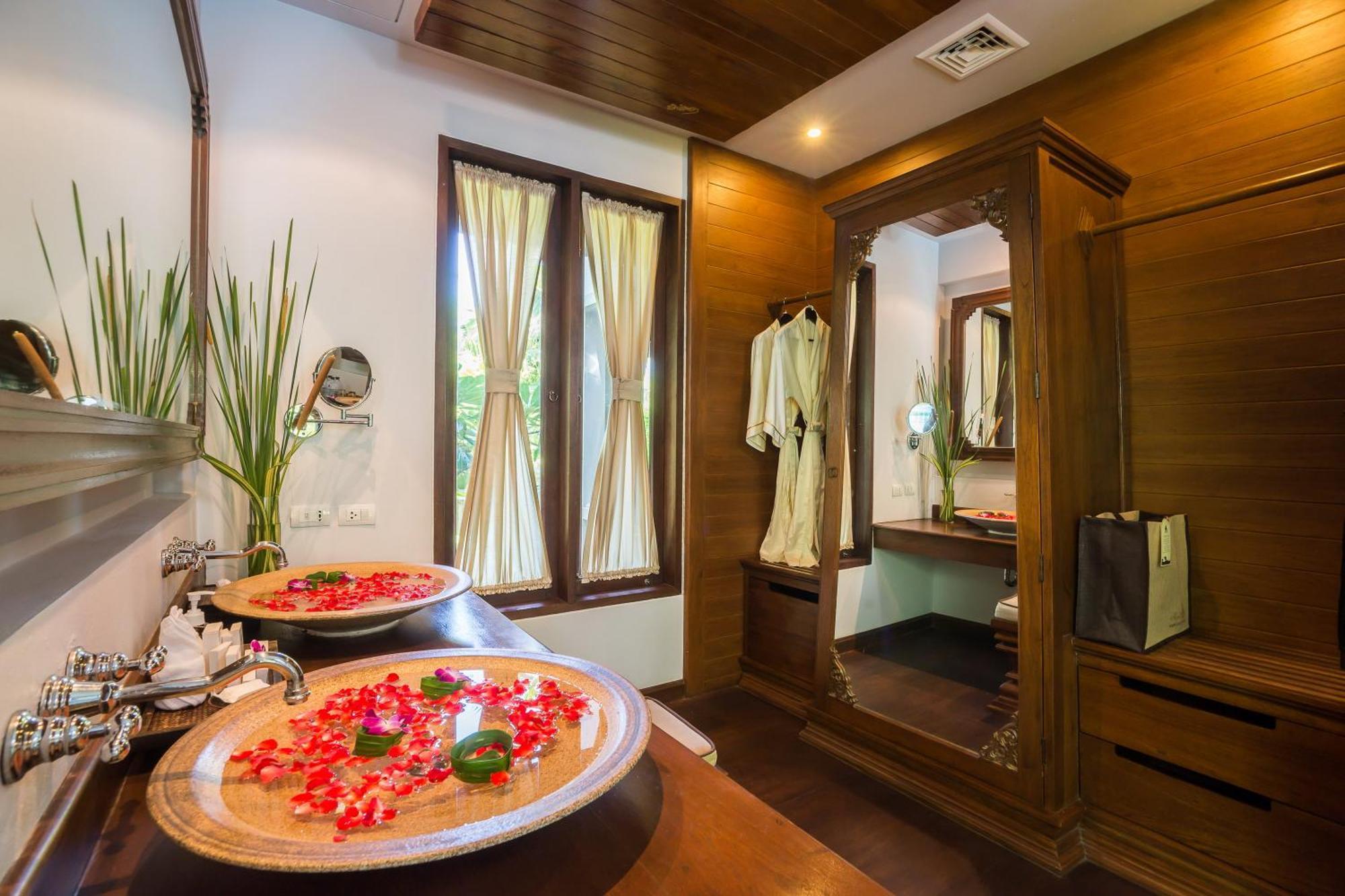 Royal Muang Samui - Sha Extra Resort 5*