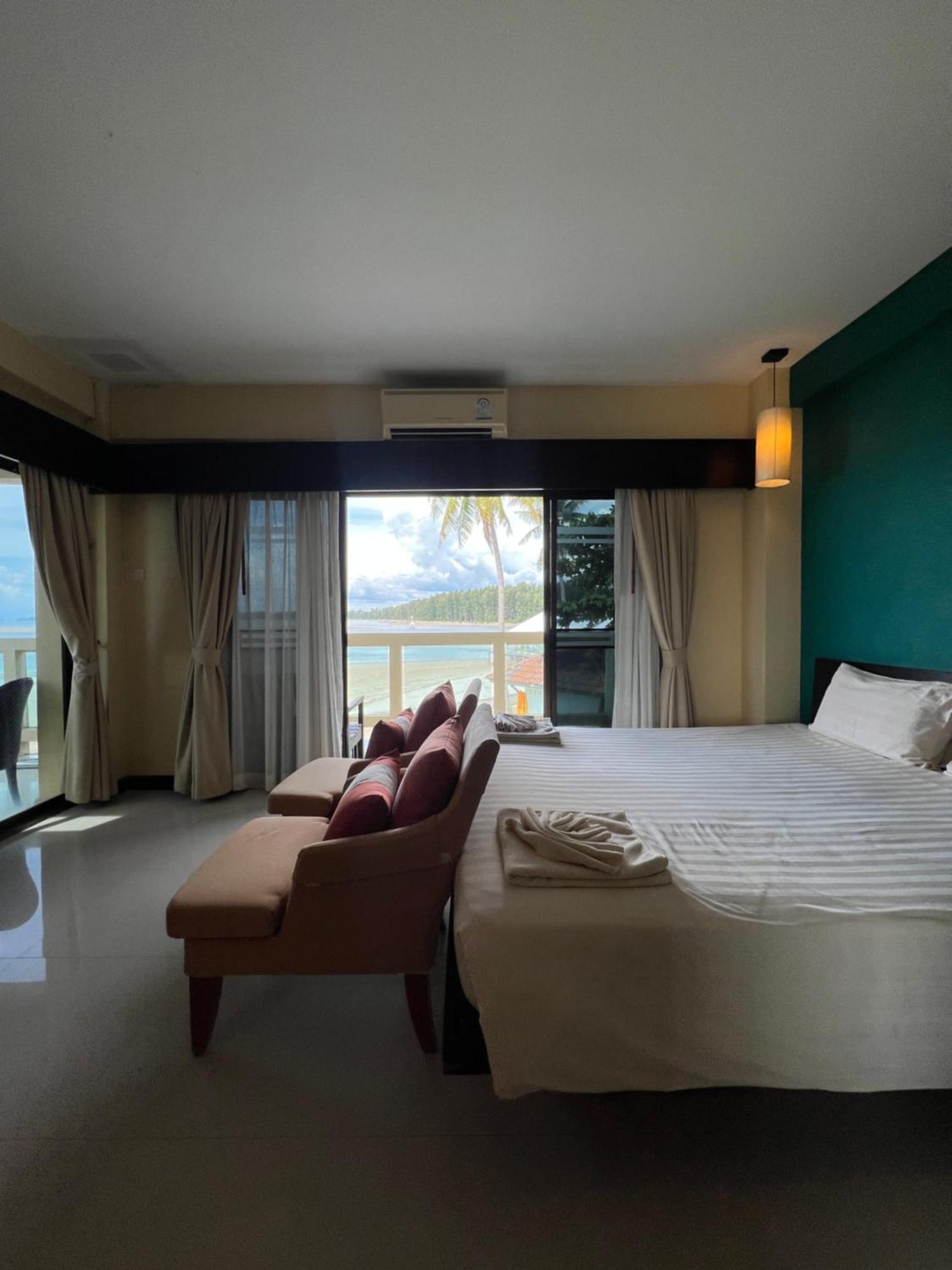 Lanta Pura Resort-sha Extra 3*